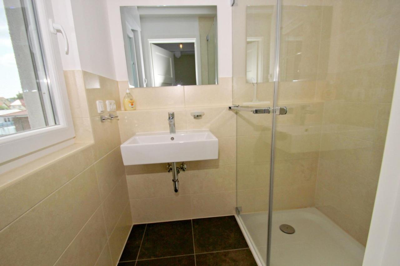 Hafennahe Penthousewohnung Mit Meerblick - Hafenresidenz Lauterbach Fewo 2-7 外观 照片